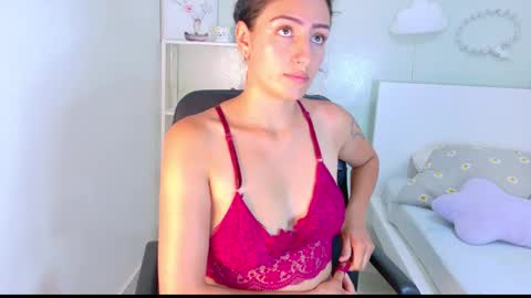 A M M Y  online show from February 3, 11:04 am