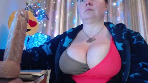 amorelara online show from March 21, 8:19 am