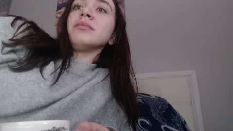 miss unforgettable online show from December 21, 11:03 am