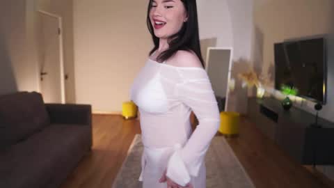 Ada online show from April 14, 1:11 pm