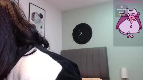 Amy 3 online show from November 12, 4:32 am