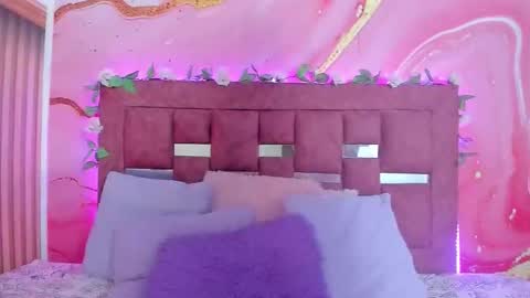 Snapshot of amy__rose_ chatting on September 17, 3:15 am amy__rose_ online show from September 17, 3:15 am