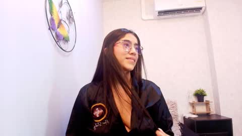 Snapshot of amy__wats0n chatting on October 6, 7:29 pm amy__wats0n online show from October 6, 7:29 pm