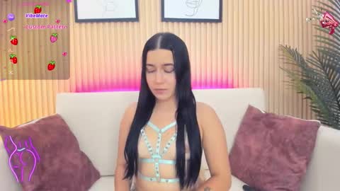 Snapshot of amy_leah_ chatting on October 20, 7:06 pm amy_leah_ online show from October 20, 7:06 pm