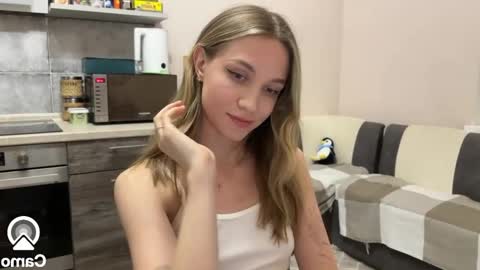 amy_meoww online show from December 11, 4:20 pm