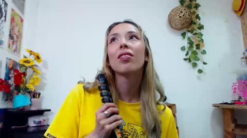 amy mur online show from April 13, 6:52 pm