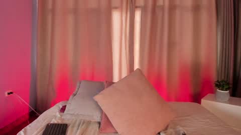 Amy online show from July 11, 3:12 pm
