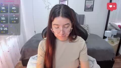 Snapshot of amy_sophiaa chatting on September 24, 12:48 pm Amy sophia 3 online show from September 24, 12:48 pm