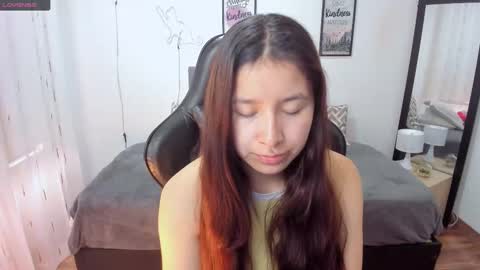 Snapshot of amy_sophiaa chatting on September 18, 11:53 am Amy sophia 3 online show from September 18, 11:53 am