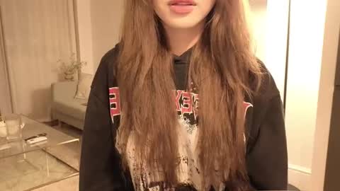 girl next door named Amy online show from December 21, 7:12 am