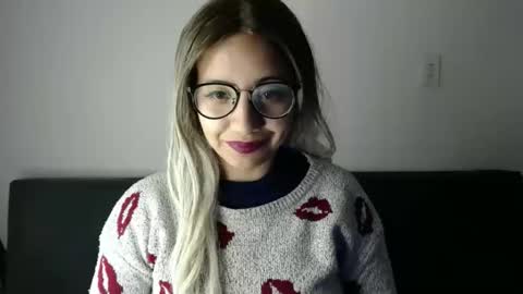 amycosplay99 online show from February 17, 2:31 am