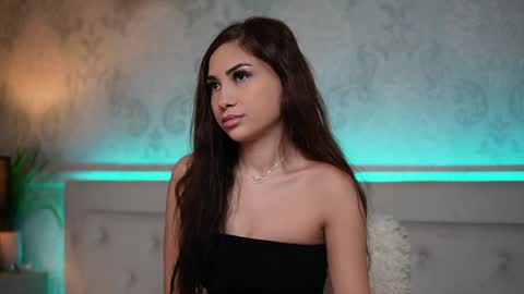Snapshot of amykaiya chatting on January 14, 9:30 pm Amy online show from January 14, 9:30 pm