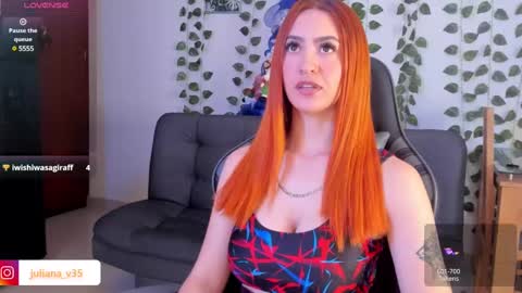 Snapshot of amypond__ chatting on December 13, 6:49 pm Amy online show from December 13, 6:49 pm