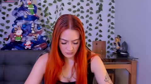 Snapshot of amypond__ chatting on December 9, 4:15 pm Amy online show from December 9, 4:15 pm