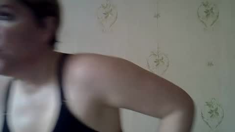 amyvalentine1 online show from April 14, 6:13 am