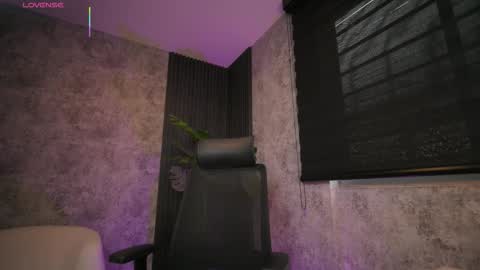 AMY WALKER online show from October 20, 11:13 am