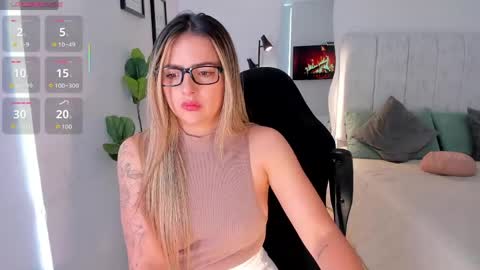    online show from April 16, 9:39 pm