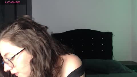 ana_arms_ online show from February 28, 1:49 am