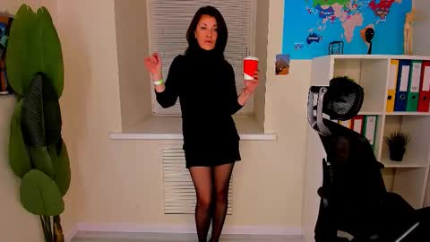 Ana online show from October 18, 3:26 pm