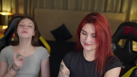 Snapshot of anabel2054 chatting on January 31, 4:06 pm Sweet girls online show from January 31, 4:06 pm