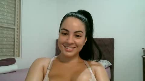 anabelenogueira1 online show from March 16, 2:36 am