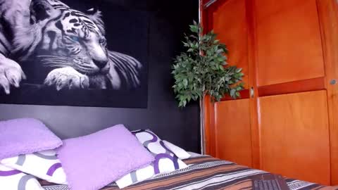 Anahi online show from October 23, 3:23 am