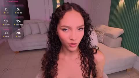 Anahi Curlie online show from April 9, 3:20 am