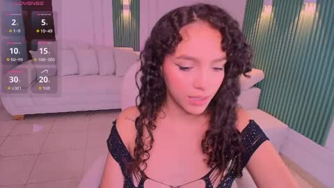 Anahi Curlie online show from April 11, 7:14 am