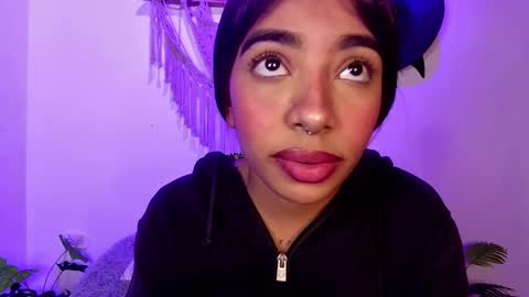Snapshot of anais_tgn chatting on October 21, 12:09 pm anais_tgn online show from October 21, 12:09 pm