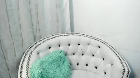 Snapshot of analia18_ chatting on February 3, 12:25 pm analia18  online show from February 3, 12:25 pm