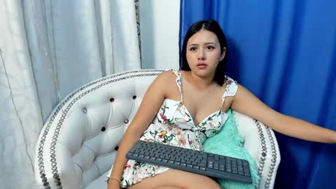 Snapshot of analia18_ chatting on January 9, 12:30 pm analia18  online show from January 9, 12:30 pm