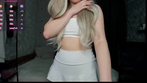 Snapshot of anastasia_gold1 chatting on March 6, 2:30 am anna online show from March 6, 2:30 am