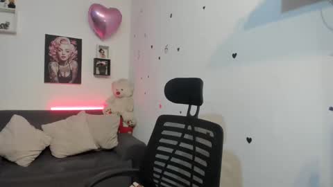 anastasia online show from April 7, 1:29 am