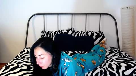 sweetSin online show from December 3, 11:35 pm