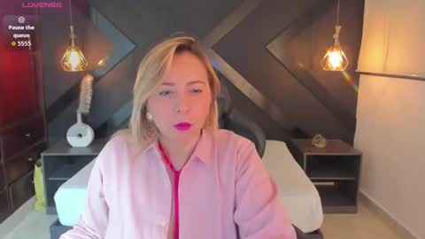 A N D R E online show from March 20, 2:05 am