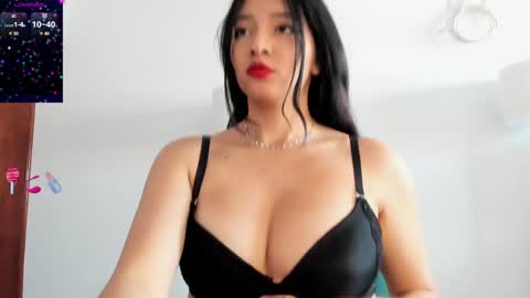 andrea_bonnie online show from January 11, 2:15 pm