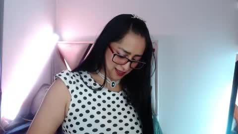 Andrea online show from December 10, 11:19 pm