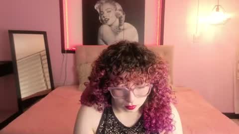 androm3da_ online show from July 6, 7:38 pm