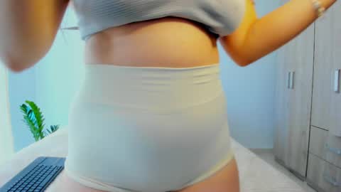 Andy  online show from April 1, 1:23 pm