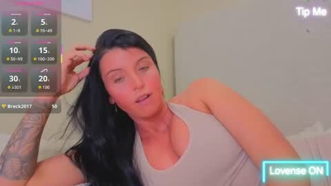 angel_ique online show from June 11, 4:31 am