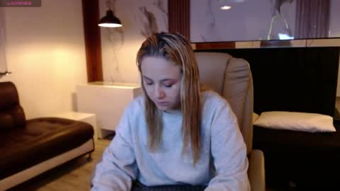 Angel online show from April 1, 12:06 pm