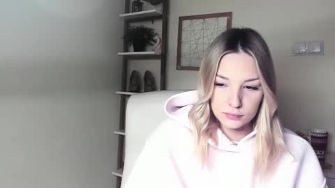 Angela online show from February 18, 6:56 am