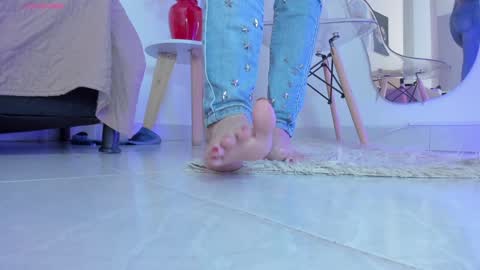 Snapshot of angela_donnato chatting on December 27, 3:53 am A N G E LA. online show from December 27, 3:53 am