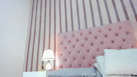 Angela online show from October 22, 8:03 pm