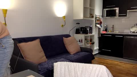 Angela online show from February 14, 7:33 pm