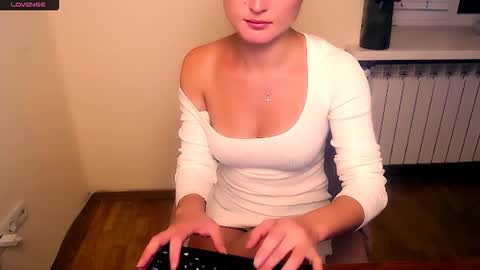 Snapshot of angelalice_ chatting on September 17, 11:08 am Alice online show from September 17, 11:08 am