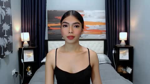 MISS PAU online show from December 18, 3:55 am