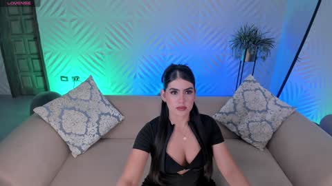 Snapshot of angelicavega_ chatting on January 20, 6:10 pm Angelica Vega online show from January 20, 6:10 pm