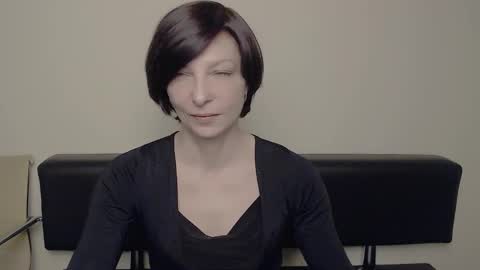 Snapshot of angelinalov_ chatting on February 22, 7:12 am Angelina online show from February 22, 7:12 am