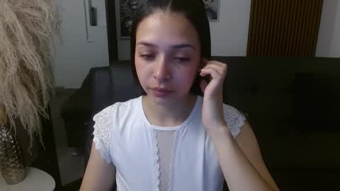angeline_davies online show from February 21, 12:28 pm